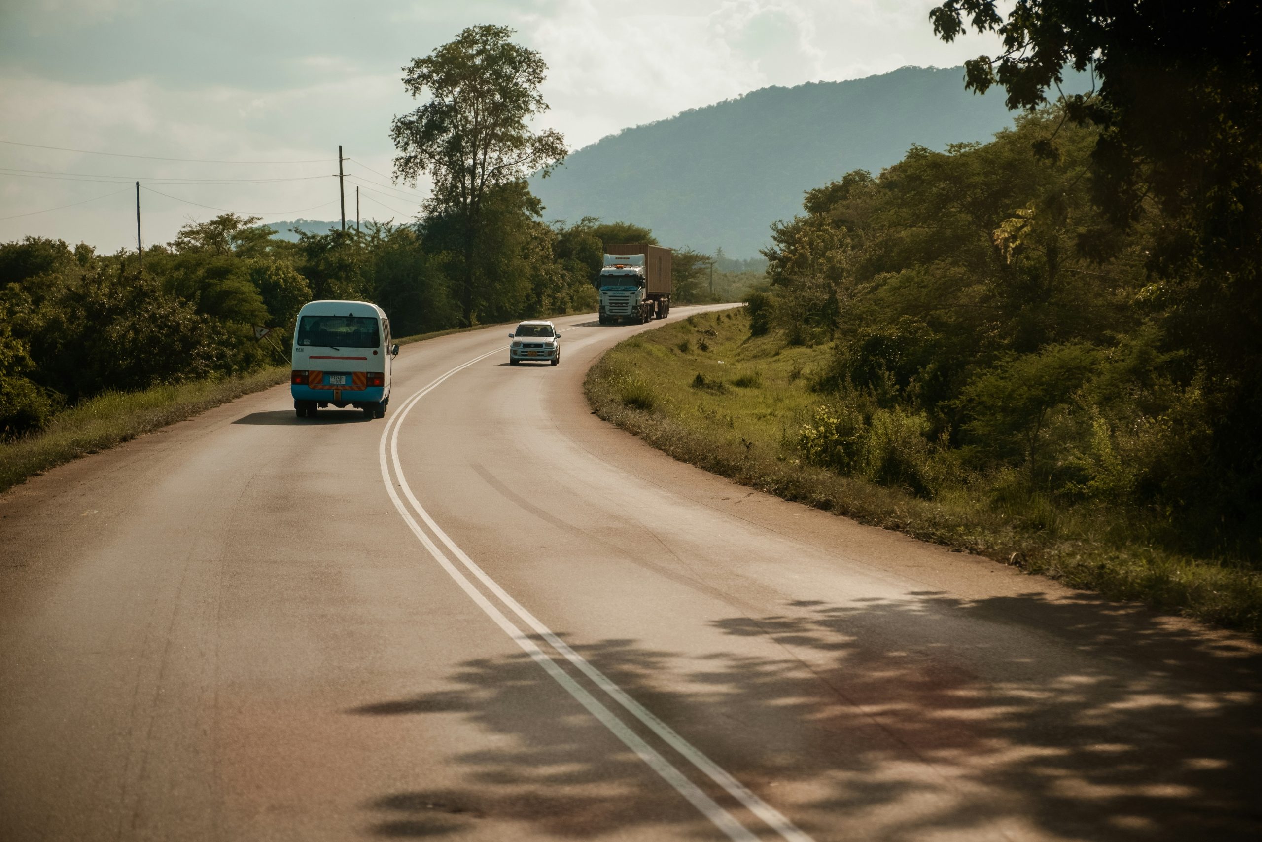 vehicles leaving street tz