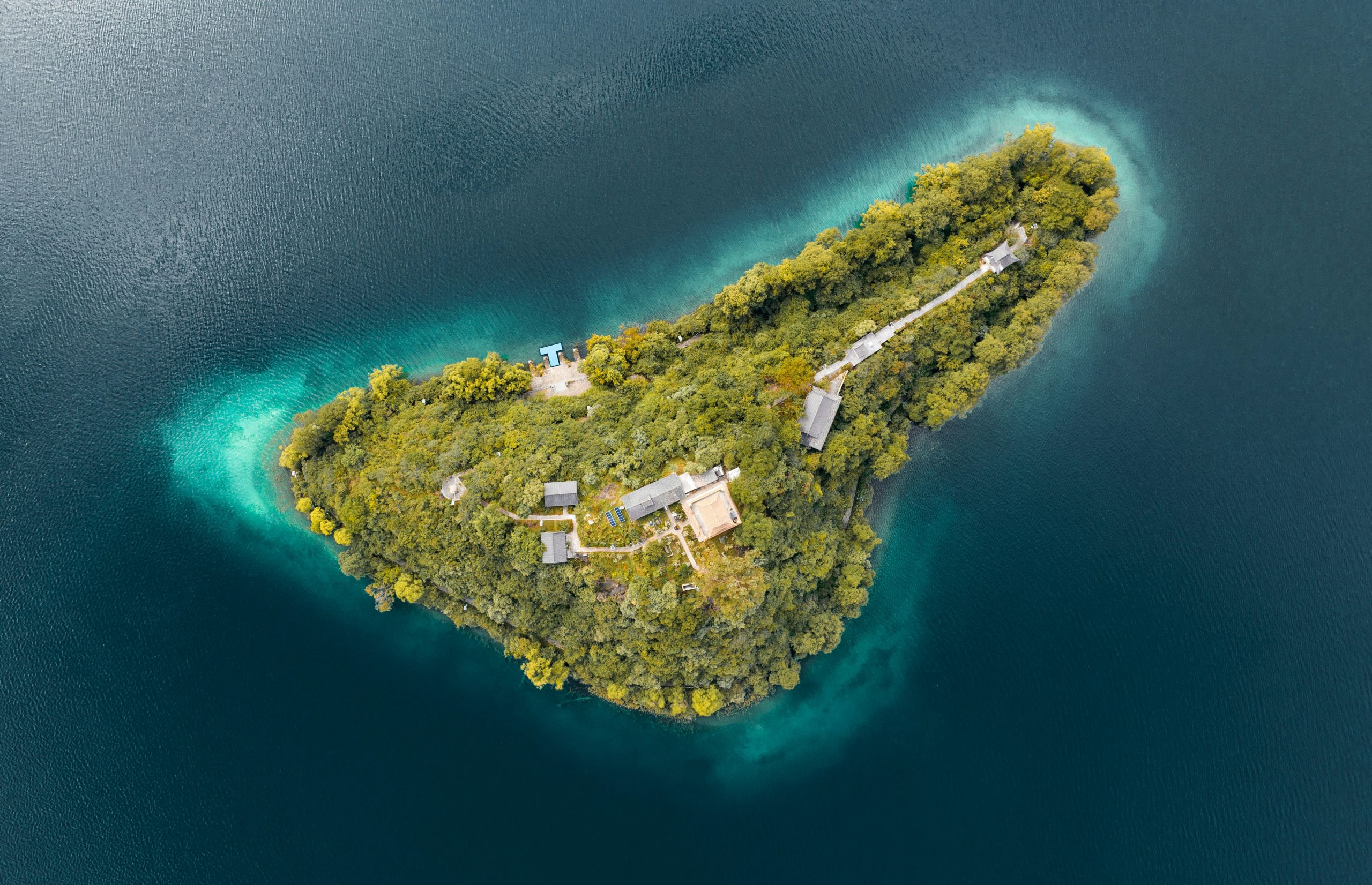 weichao-deng-eh4K8bXhc5U-unsplash